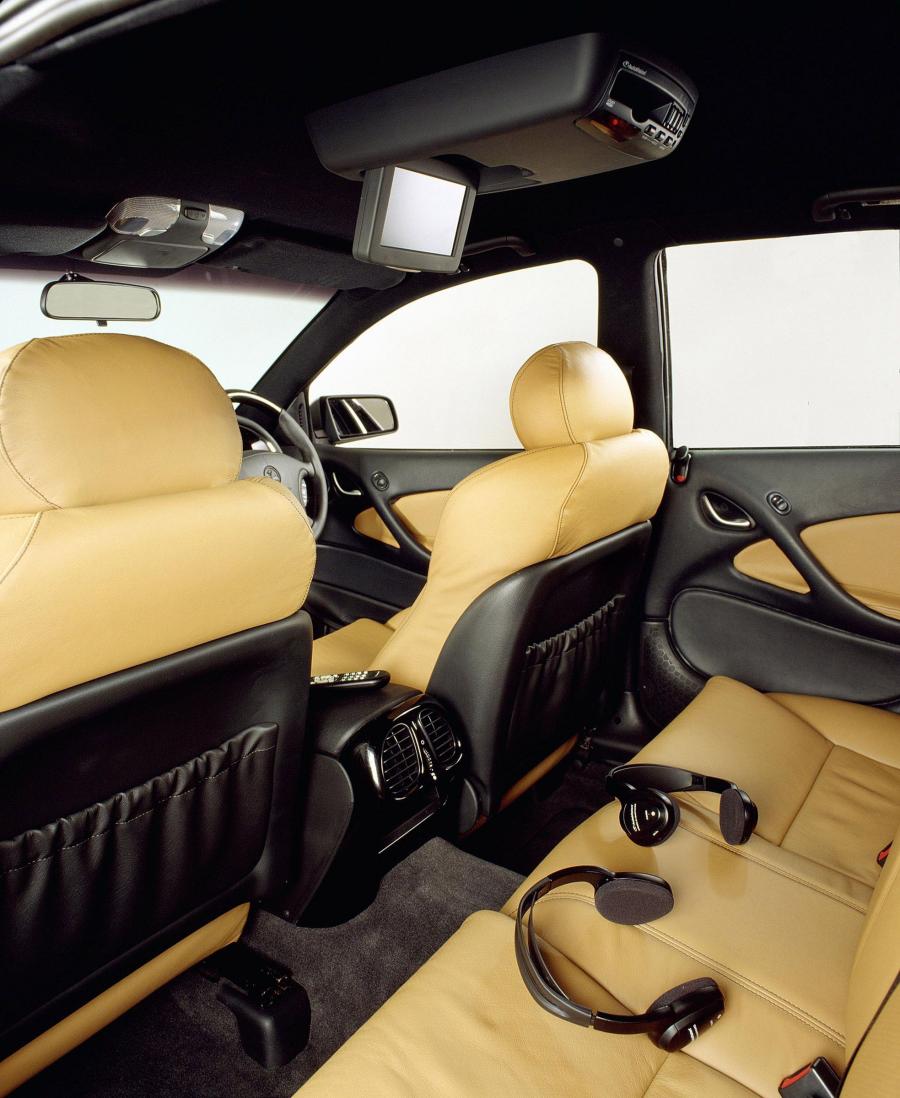  Holden Cross 8 Concept 2002 года  (фото 8 из 14)